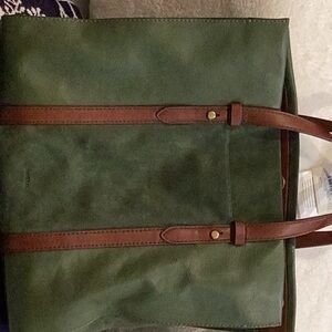 Beautiful leather and suede green fossil purse